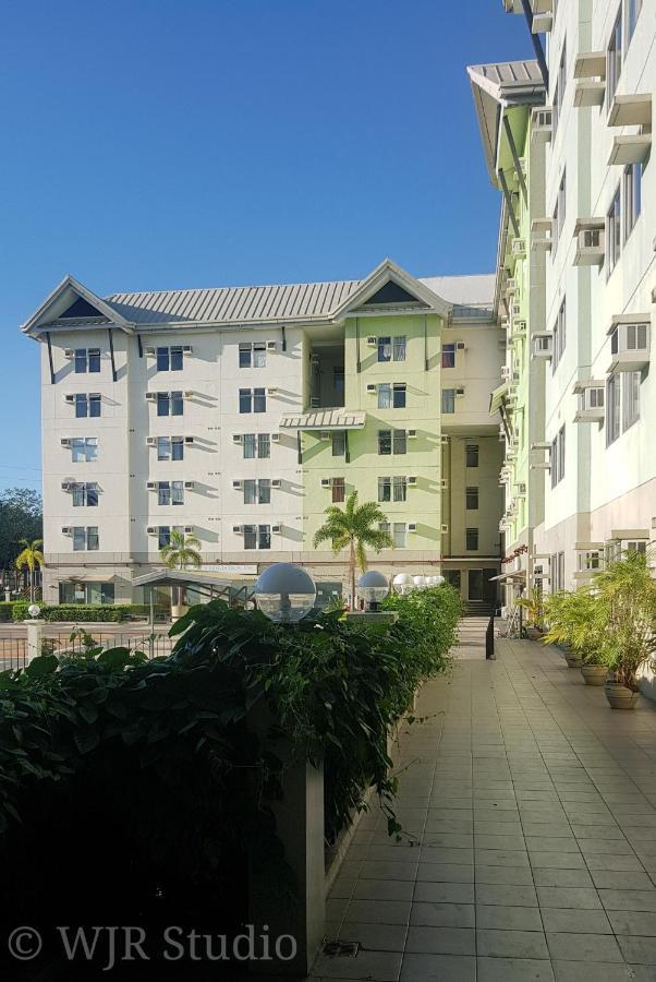Queen Bed Suite- Japanese Style Muntinlupa City Exterior foto